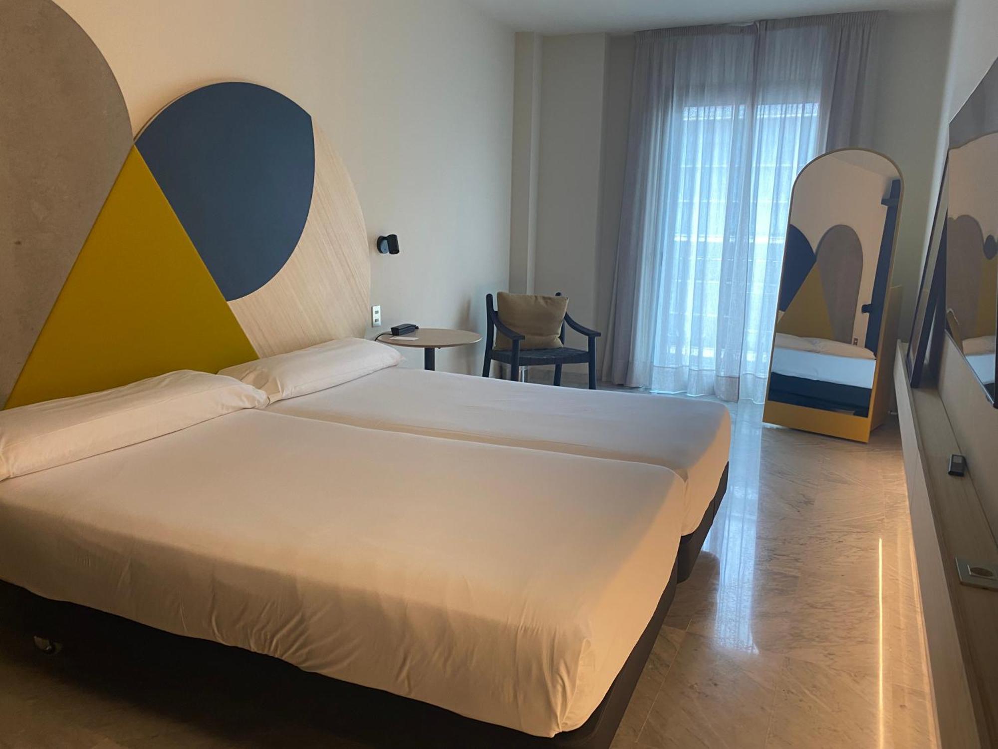 Habitación Doble con balcón (2 adultos) - 2 camas